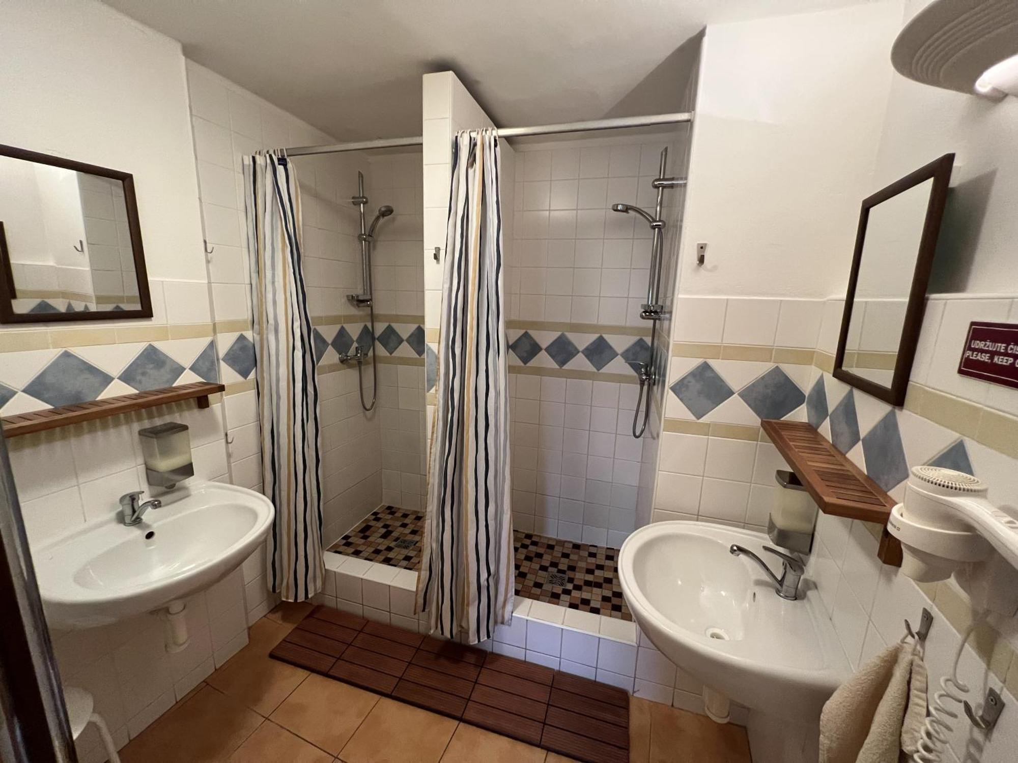 Hostel Postel Cesky Krumlov Ngoại thất bức ảnh